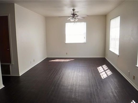 2nd image of 1903 E 20th St APT 303
