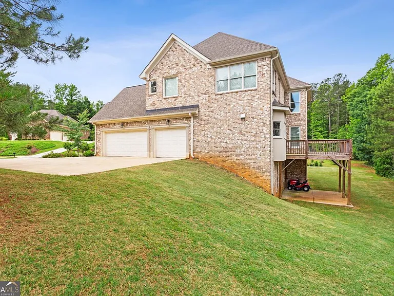 4402 Income Cir — Photo 2