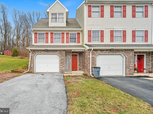 10 Highland Ct, Reinholds, PA 17569