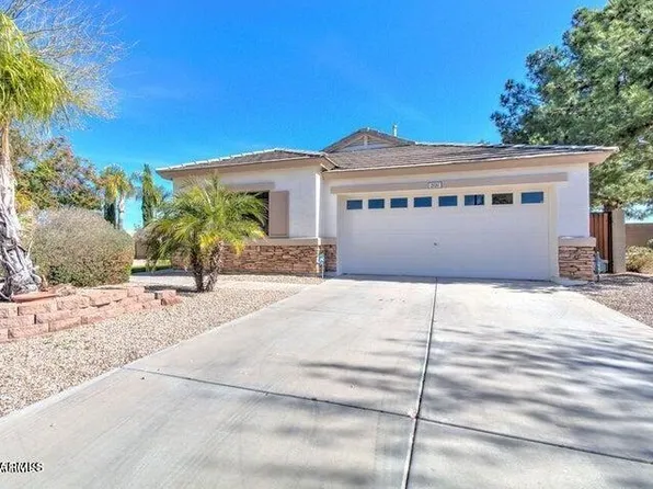 2131 S Peppertree Dr, Gilbert, AZ 85295