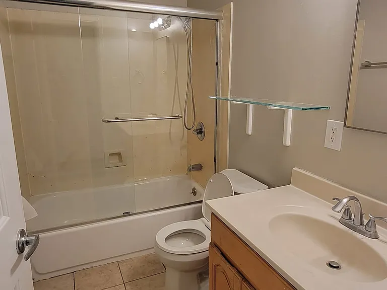 2050 Stanton Ave #1 — Photo 3