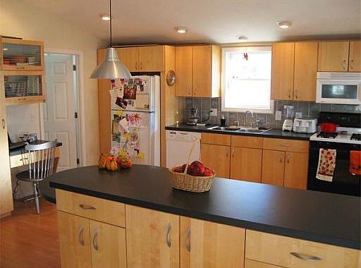 Kitchen - view 3