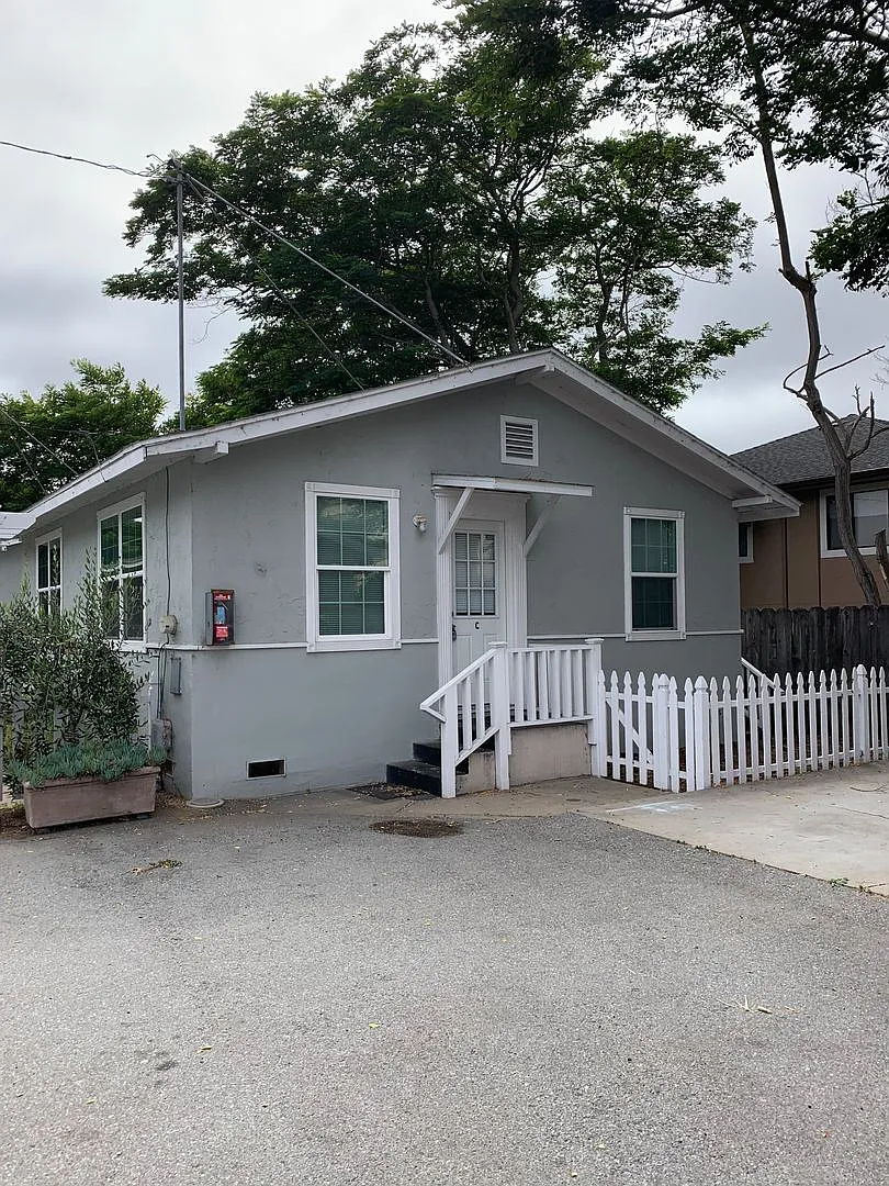414 Ramona Ave — Photo 2