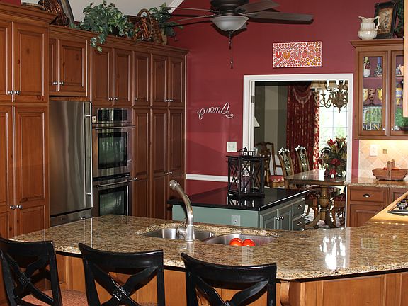 4th image of 9391 Kingston Crossing Cir