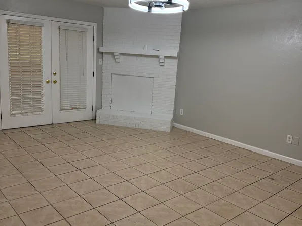 2952 Meginnis Arm Rd #1, Tallahassee, FL 32312