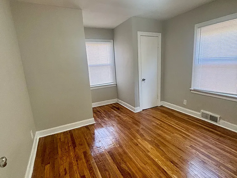 328 Cecil Ave — Photo 10