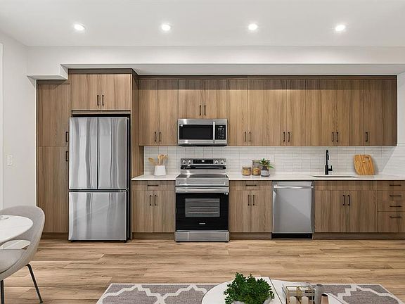 4th image of 50 Sage Hill Way NW #402