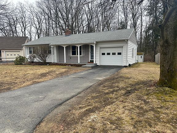 3rd image of 34 Burr Dr