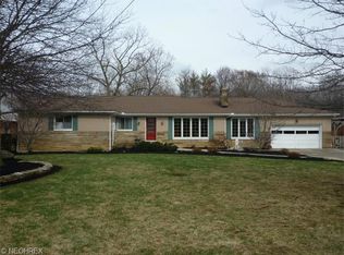 657 Robley Ln, Gates Mills, OH 44040
