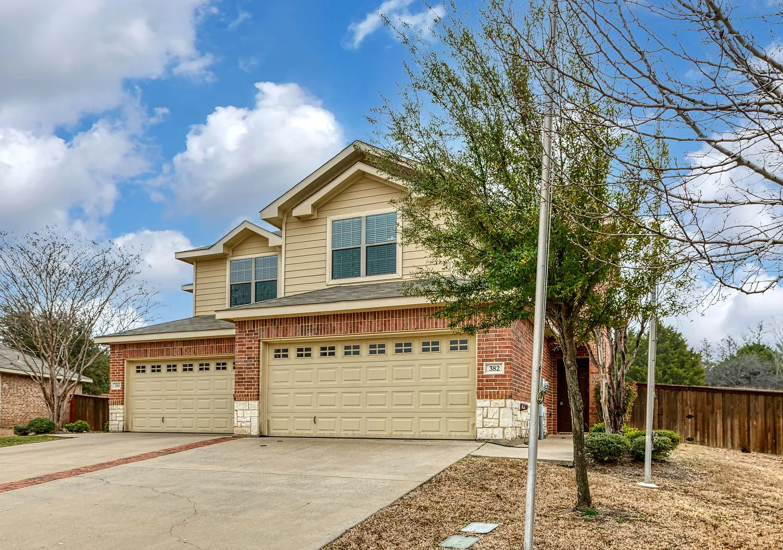 Beautiful 3 Bedroom Townhome located in Lavon,Texas! — Photo 3