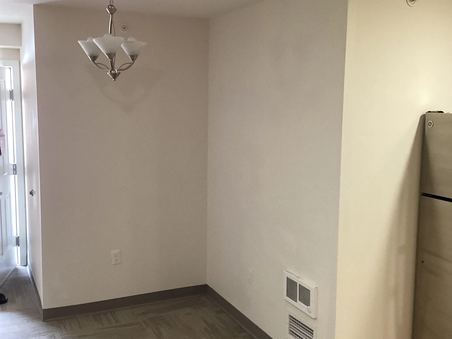 2 bed, 800 sqft, $1,600 — Photo 3