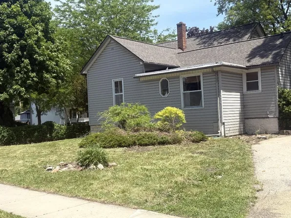 72 E 12th STREET, Fond Du Lac, WI 54935