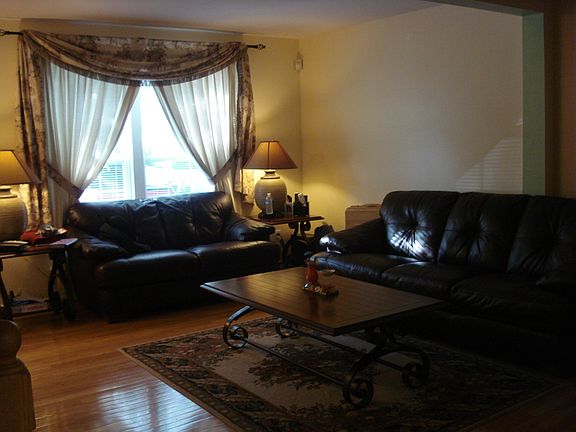 3rd image of 9037 Falcon Glen Ct