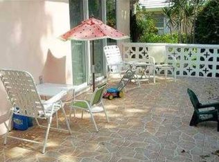 815 Cypress Blvd, Pompano Beach, FL 33069