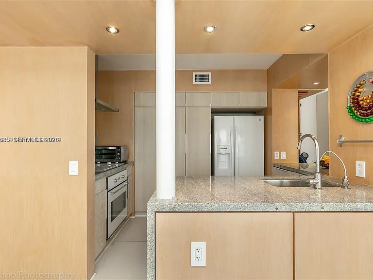 590 Ocean Dr #7C — Photo 7