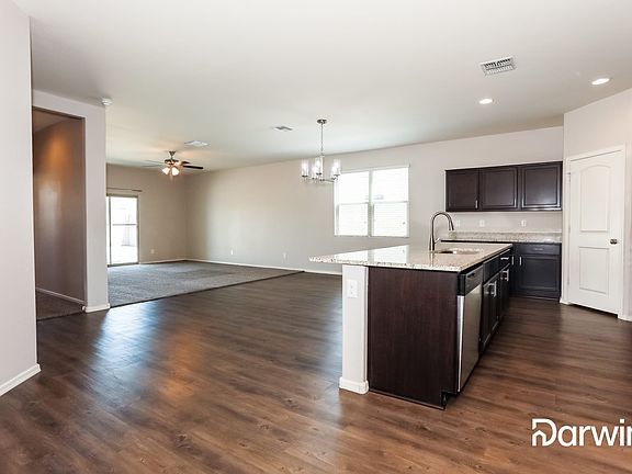 4th image of 11196 E Cliffrose Ln