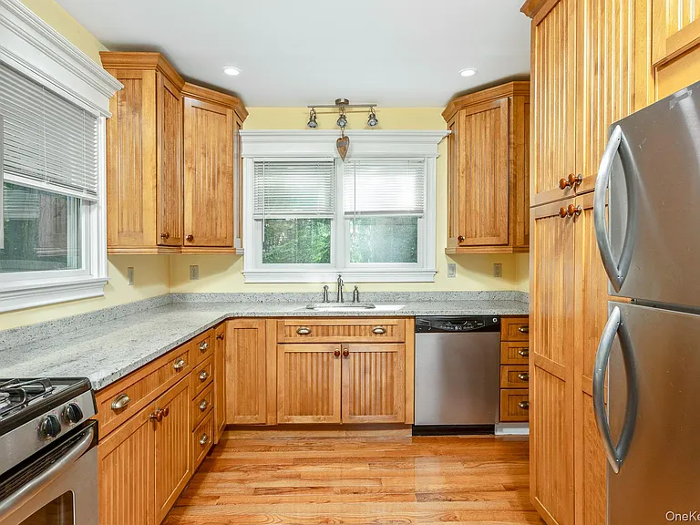 442 River Rd — Photo 9