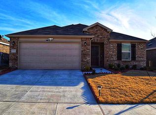 1724 Vernon Dr, Aubrey, TX 76227