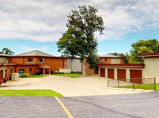 808 Lake Chapeau Dr APT 105, Albert Lea, MN 56007
