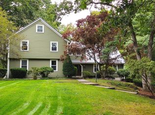 21 Overlook Dr, Tewksbury, MA 01876