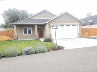 3746 Grant Loop, West Richland, WA