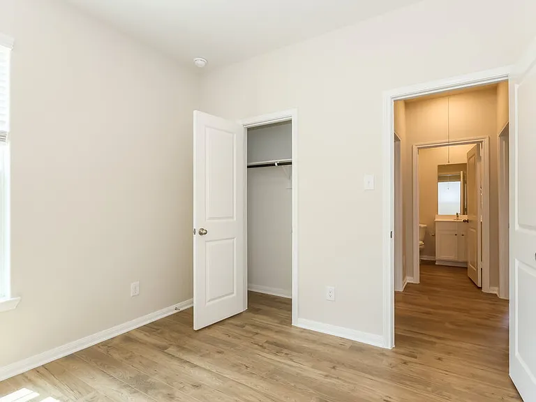 15643 Plum Brook Dr — Photo 13