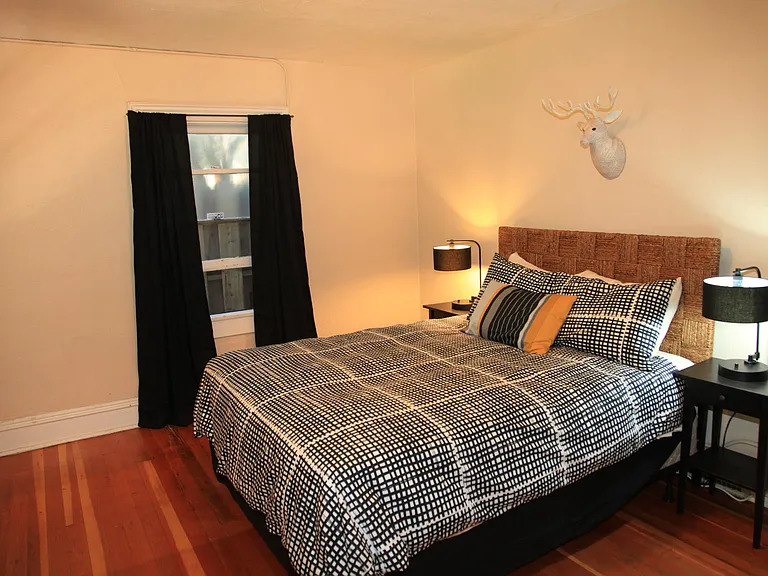 935 Spruce St #1 — Photo 4