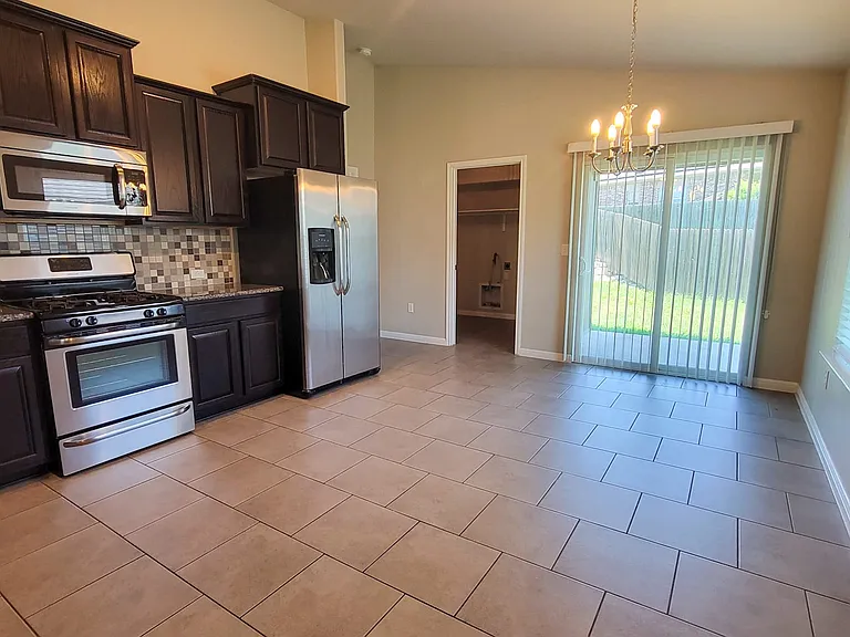 416 Purple Martin Ave — Photo 6