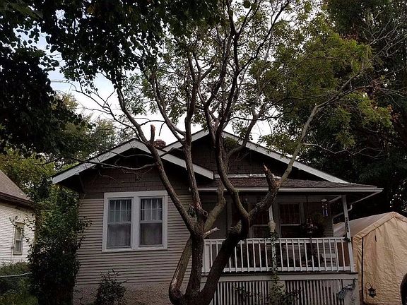 3rd image of 2737 E St