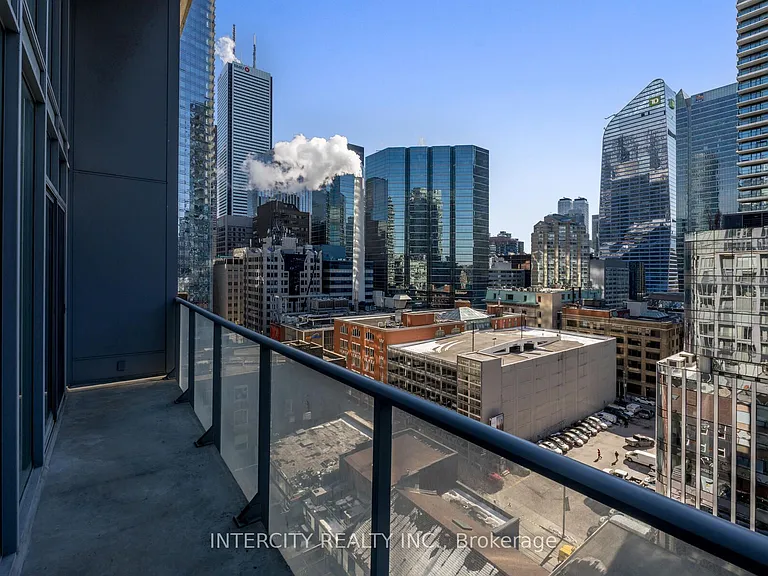 21 Nelson St #LPH32 — Photo 28