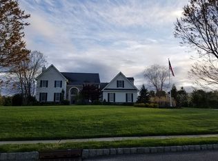 8 Sugar Loaf Hl, Clarksburg, NJ 08510