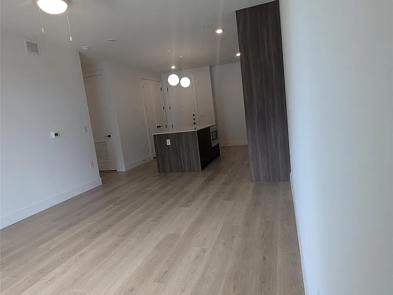 1701 Simond Ave #605 — Photo 10