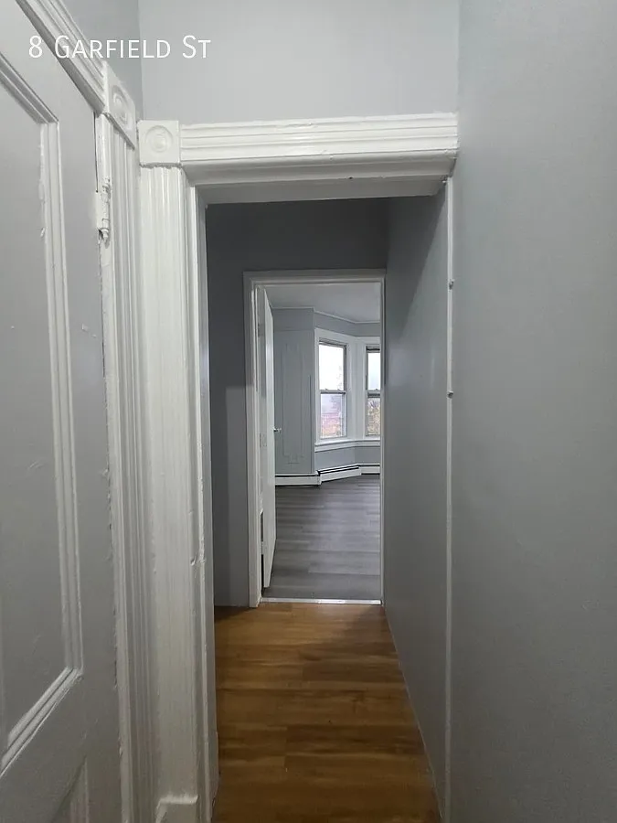5 bed, $3,200 — Photo 1
