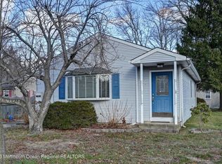 40 Smith St, Howell, NJ 07731
