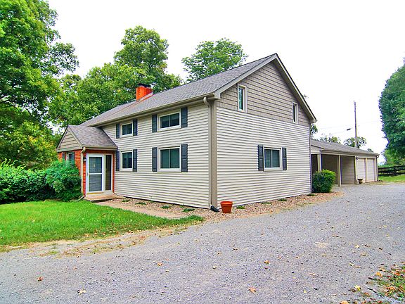 3rd image of 353 Wellington Dr