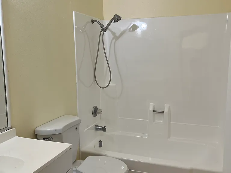 2401 Nina St #4 — Photo 5