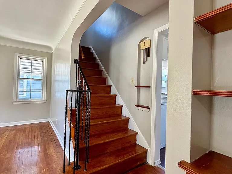 20831 Morris Ave — Photo 17