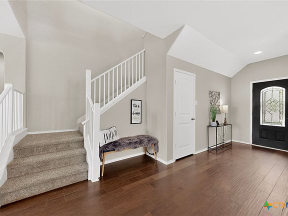 5th image of 429 Sheepshank Dr