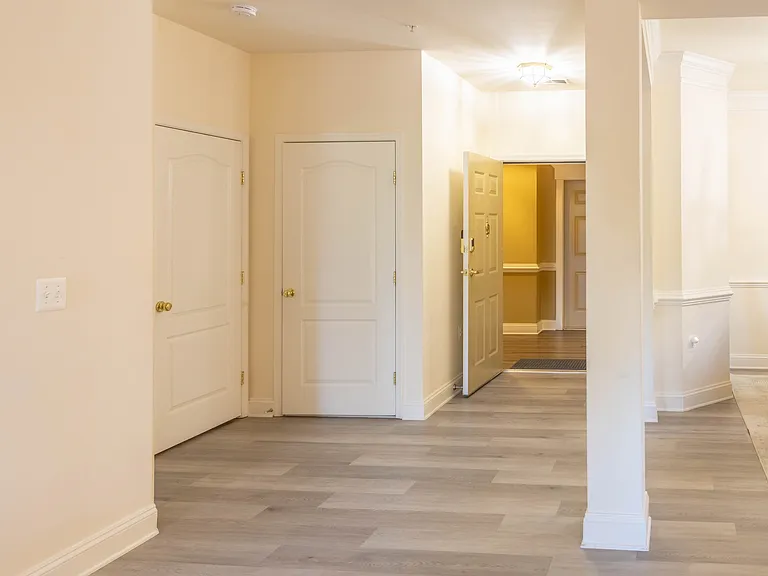 12824 Clarksburg Square Rd #105 — Photo 27