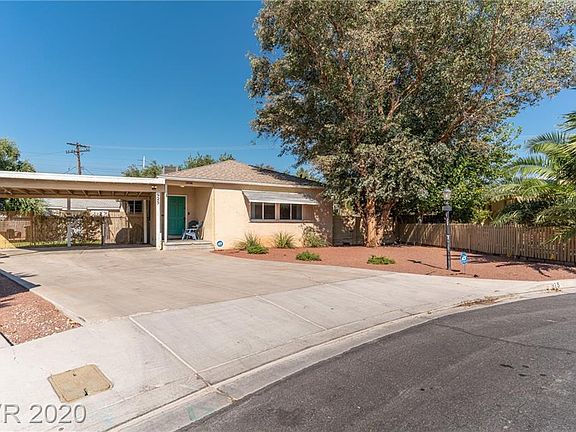 3rd image of 925 Park Paseo