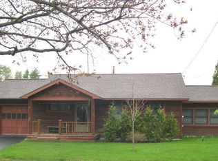 33 Noble Ter, Elizabethtown, NY 12932