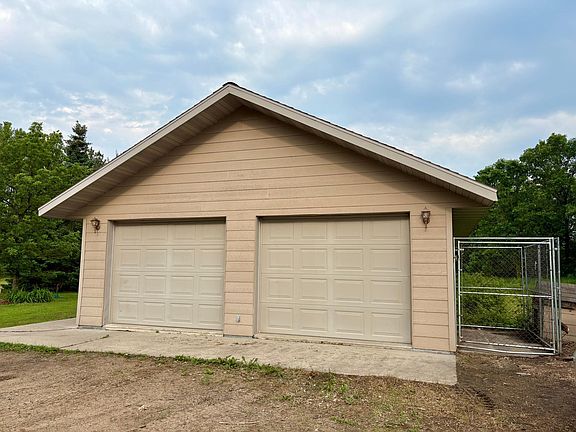 5th image of 24080 Washington Dr