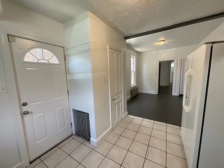 286 W Jackson St — Photo 5