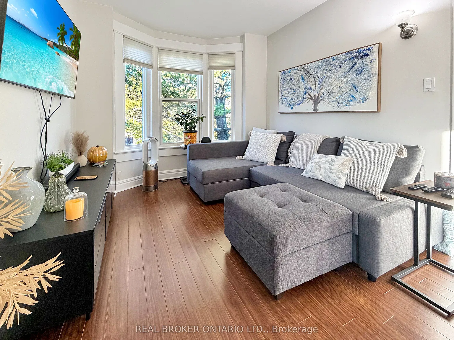 2 bed, $2,975 — Photo 3