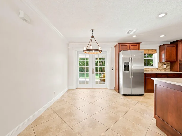 1222 SW 5th St — Photo 14