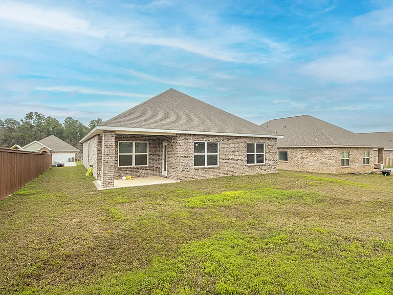 5468 Overland Dr — Photo 16