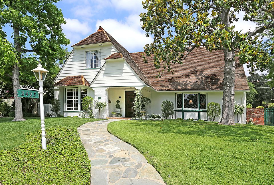 1st image of 2495 Coniston Pl