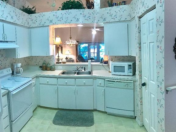 5th image of 2206 San Marcos Cir SE