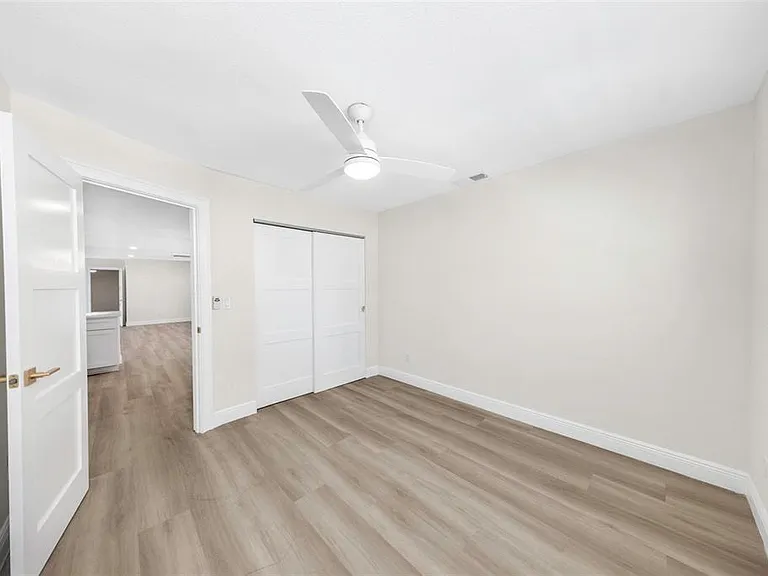 1949 Dolphin Blvd S — Photo 31