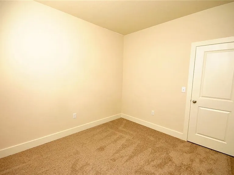 2222 Creekside Ln #C — Photo 25